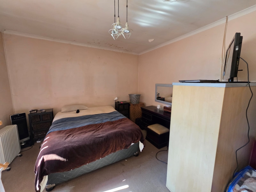 3 Bedroom Property for Sale in Vaalpark Free State